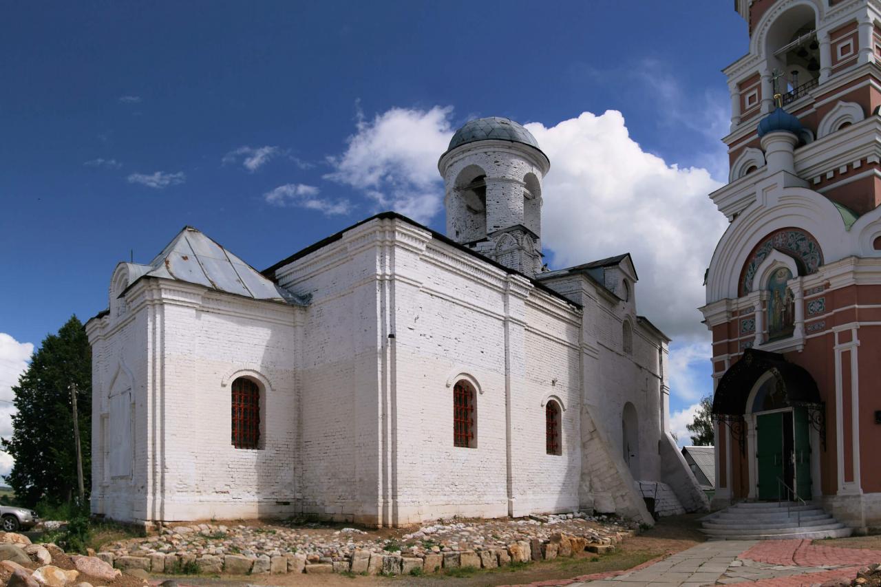 Ахтырская церковь