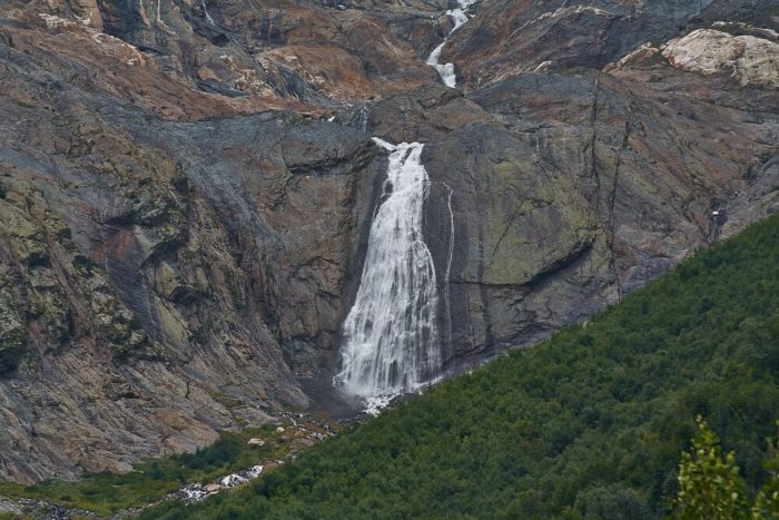 джугурлучатский водопад