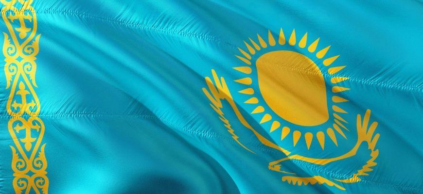 Текущая зарплата в Казахстане в рублях и тенге в 2021-2022 годах - 1