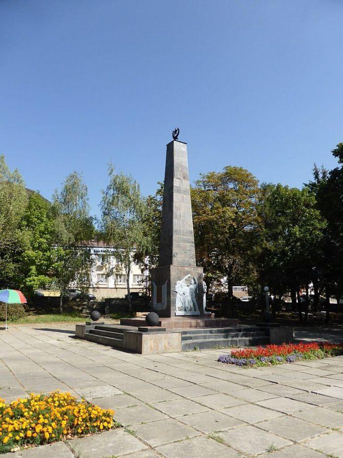 Памятник борцам за Советскую власть.