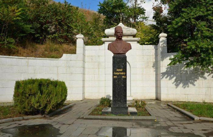 Памятник И. М. Гаспринскому