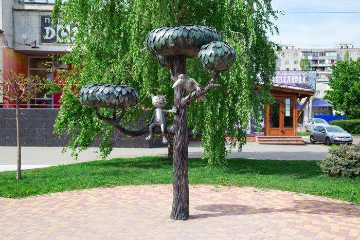 Памятник котенку с улицы Лиджукова