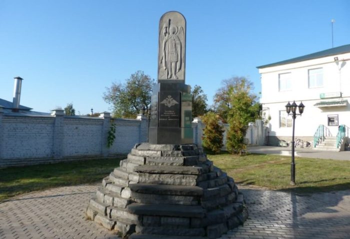 Памятник погибшим в локальной войне.