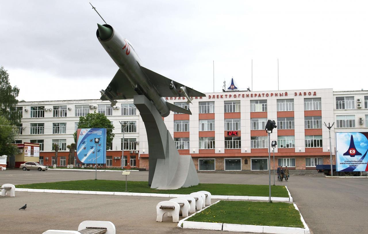Памятник Миг-21