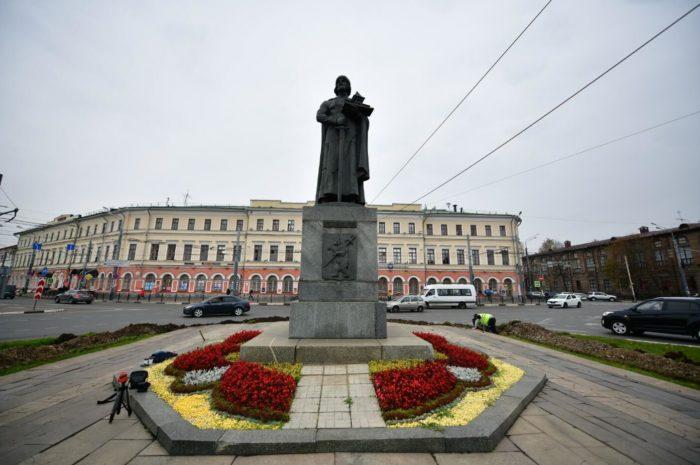 Памятник Ярославу Мудрому Ярослав