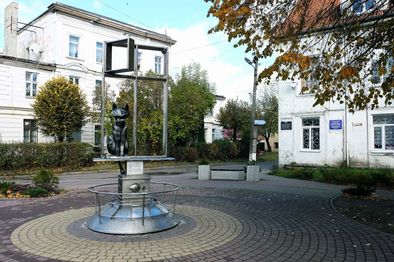 Памятник кошке в Зеленограде
