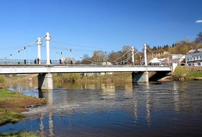Пешеходный мост через реку ТВЕРЦА