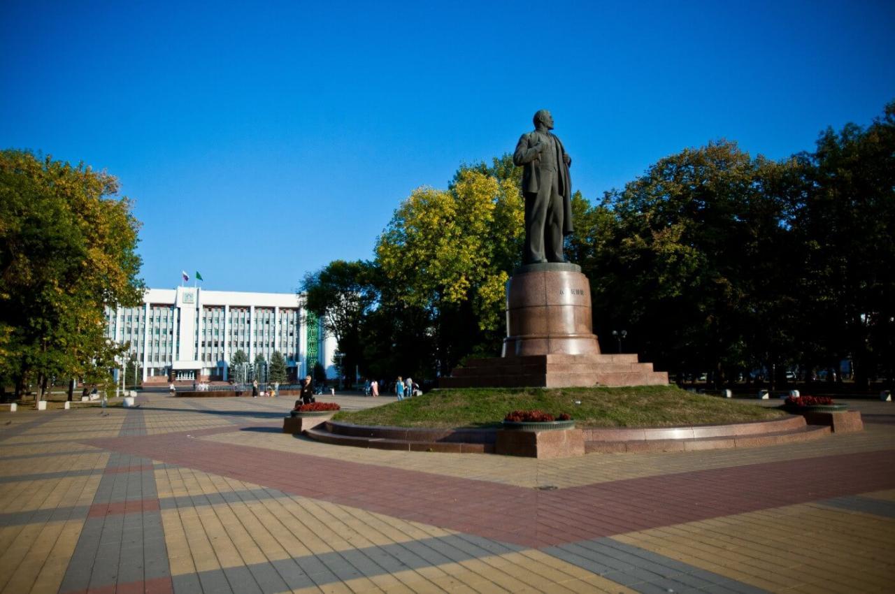 Площадь В. И. Ленина.