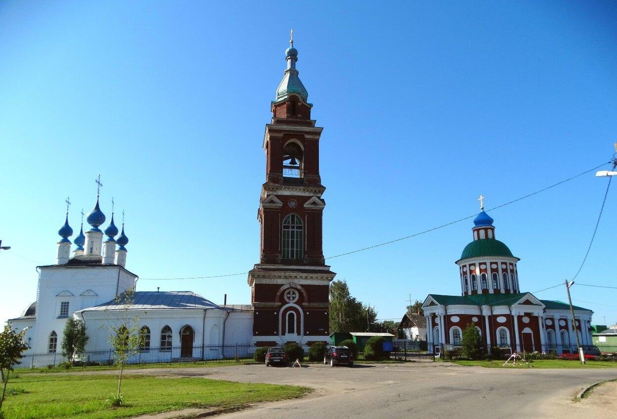 Покровская и Никитская церкви