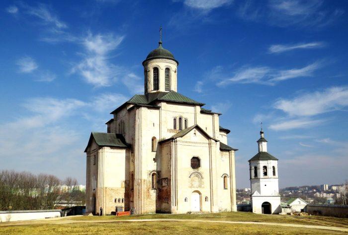 Церковь Михаила Архангела на пристани