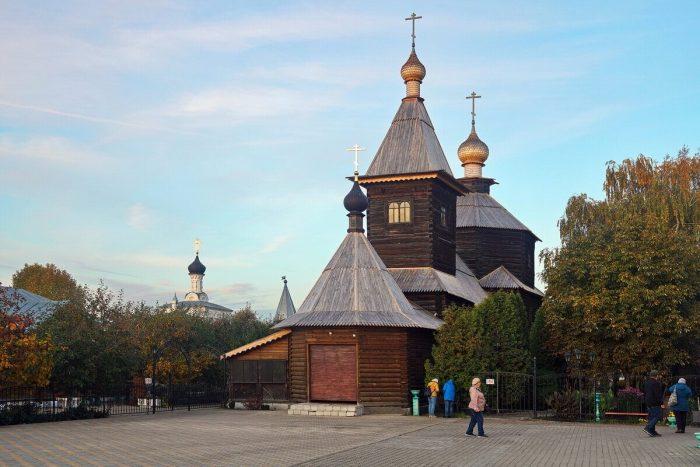 Церковь Сергия Раднежского, Троицкий монастырь