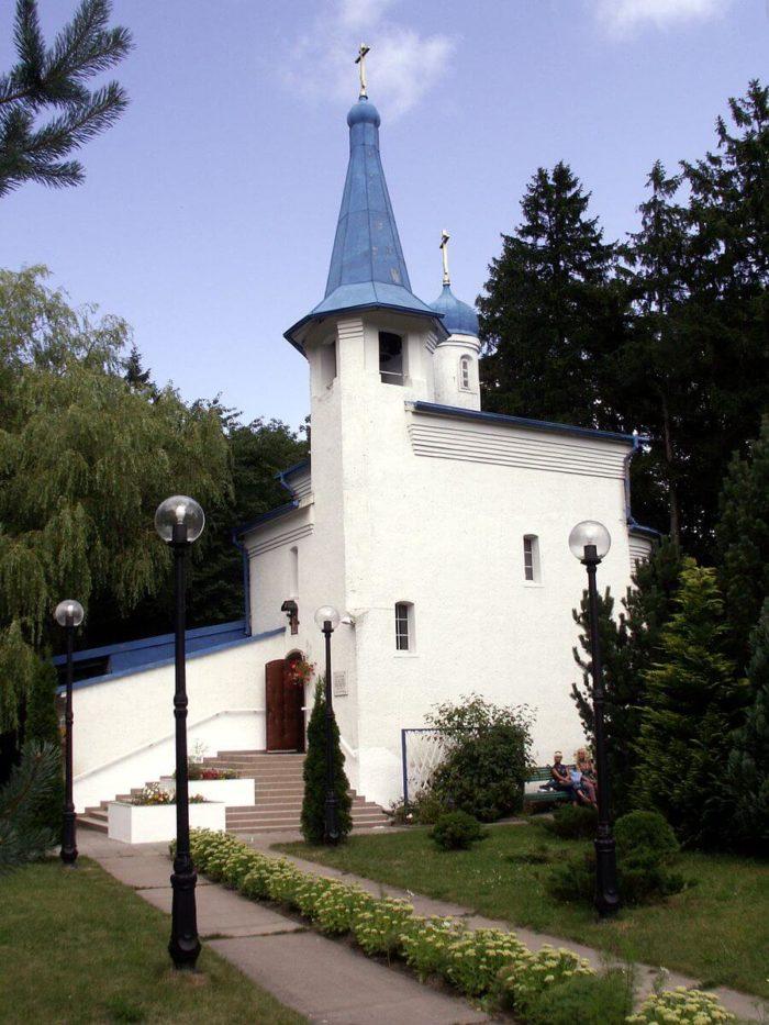 Церковь 